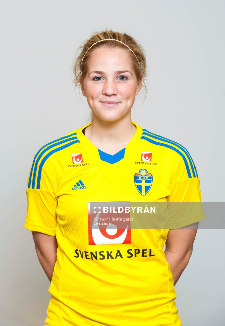 Irma Helin, Sverige