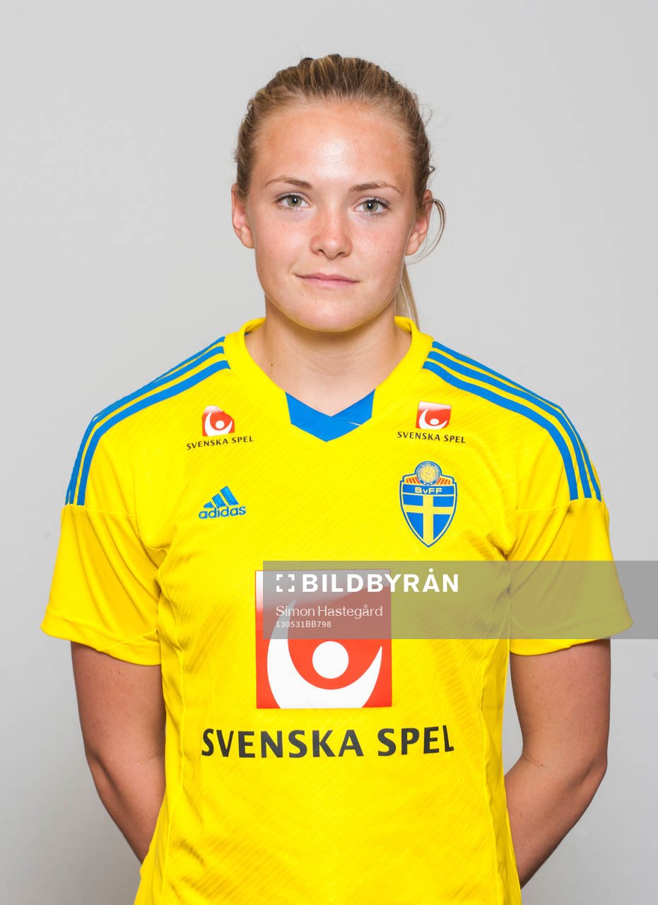 Magdalena Ericsson, Sverige