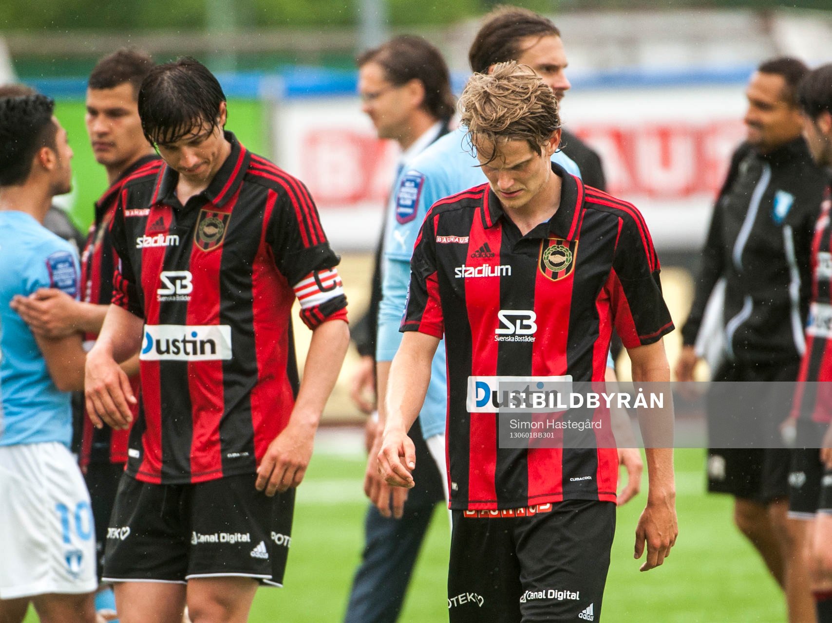 Tim Björkström, Brommapojkarna, till höger, deppar