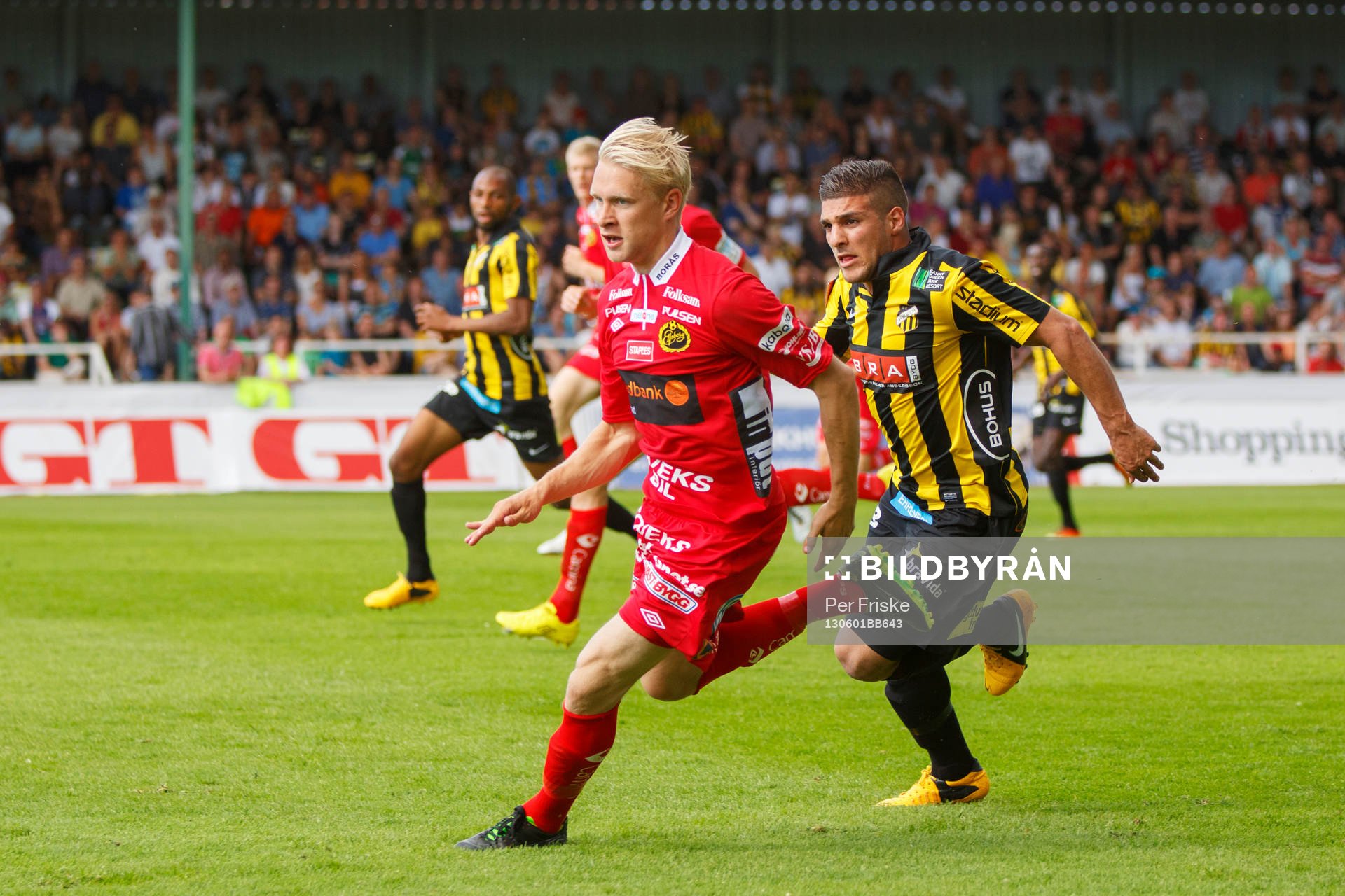 Johan Larsson, Elfsborg jagas av Moestafa El Kabir, Häcken
