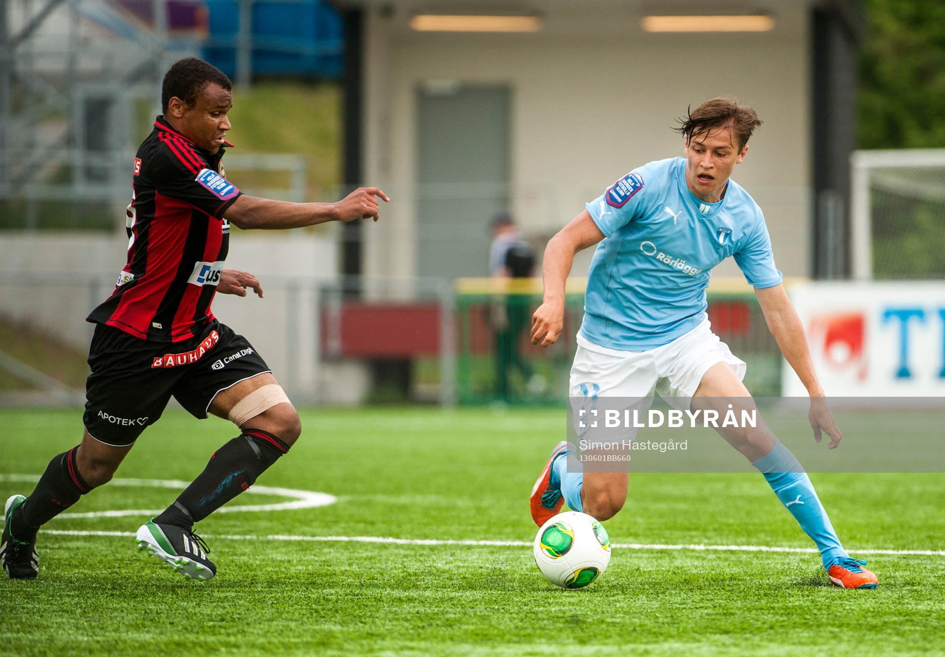 Serge-Junior Martinsson Ngouali, Brommapojkarna, och Simon