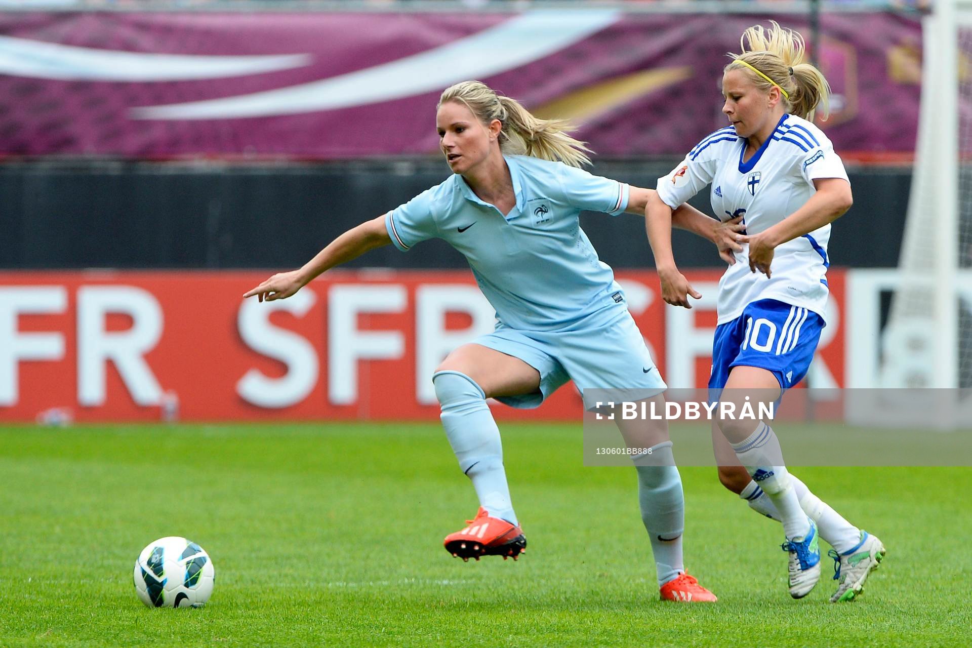 Amandine HENRY - 01.06.2013 - France / Finlande - Match
