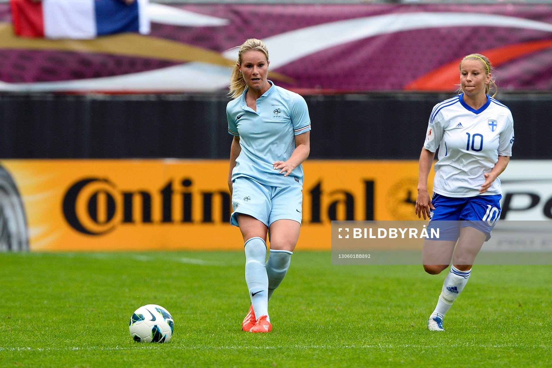 Amandine HENRY / Emmi ALANEN - 01.06.2013 - France /