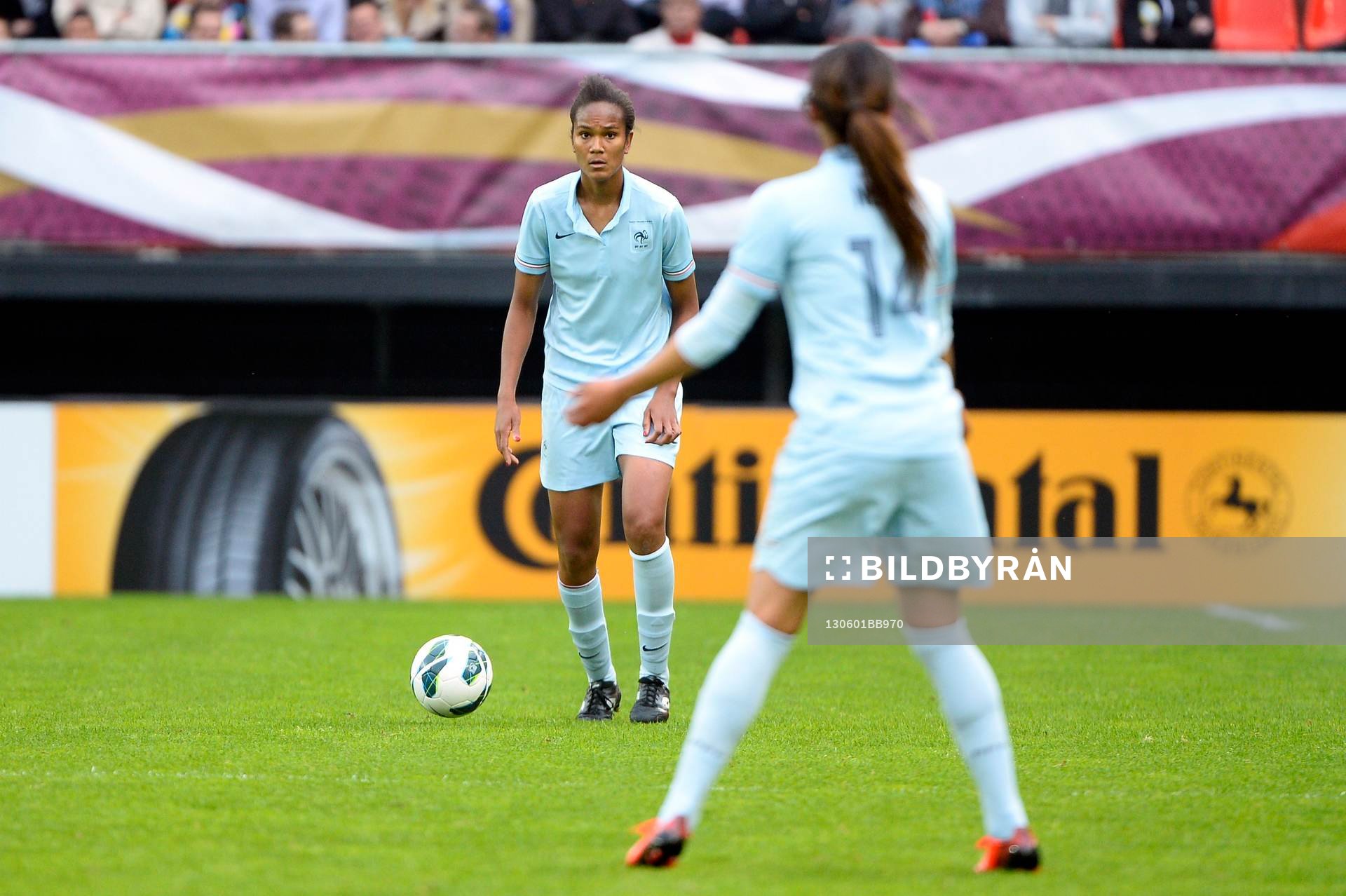  Fotboll, Dam, Frankrike - Finland: Wendy RENARD / Louisa NECIB - 01.06.2013 - France / Finlande - Match amical