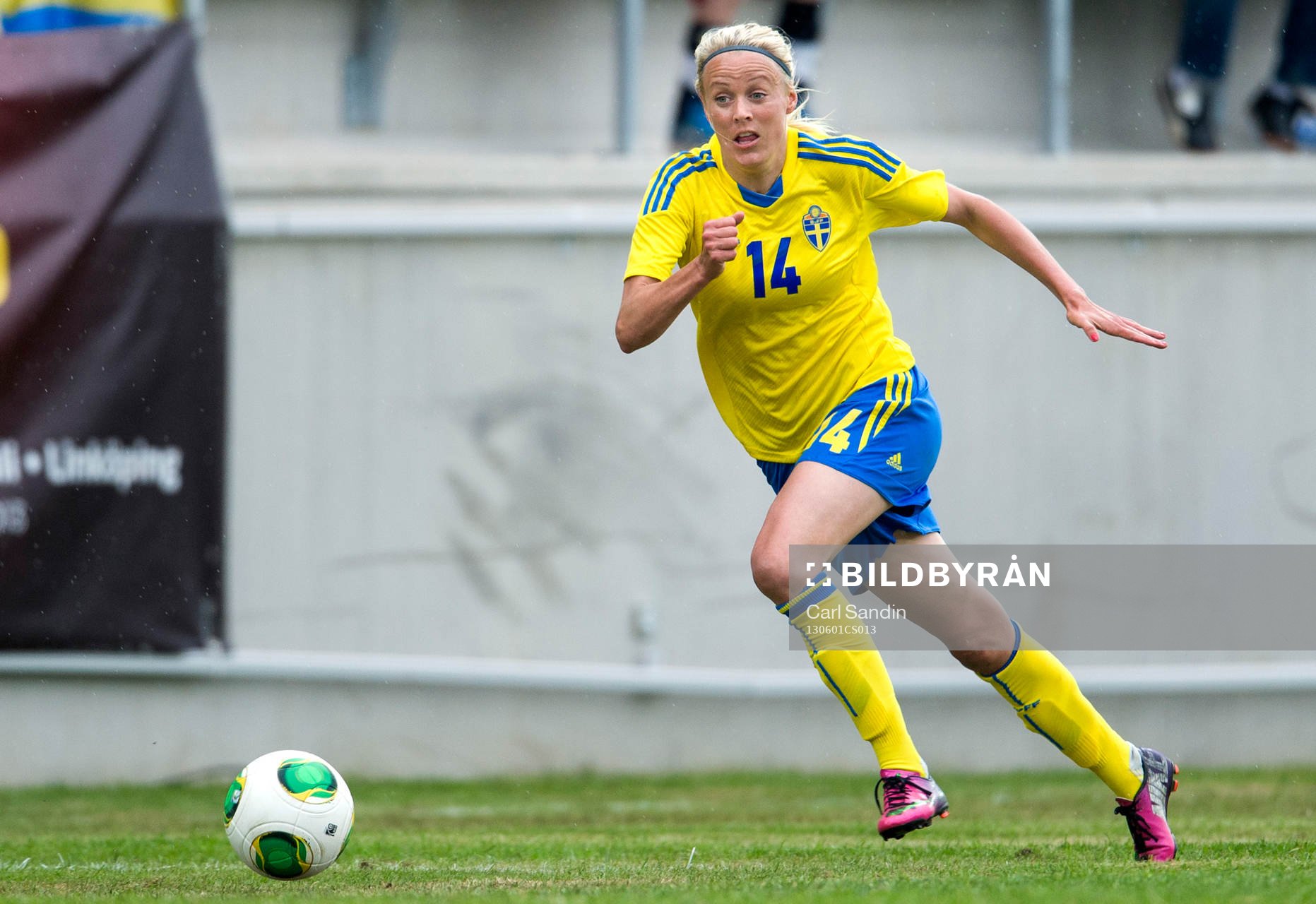 Josefine Öqvist, Sverige