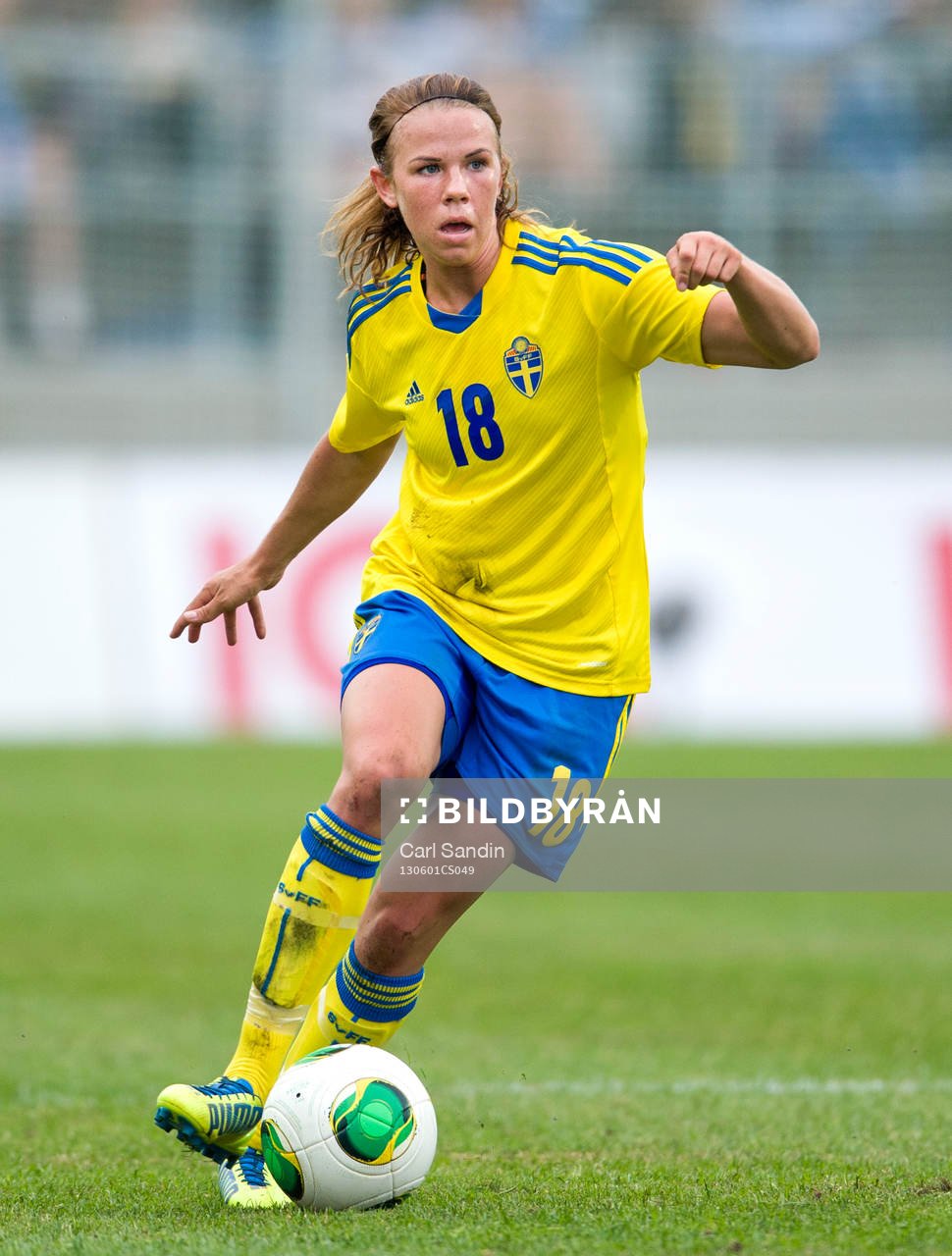Jessica Samuelsson, Sverige