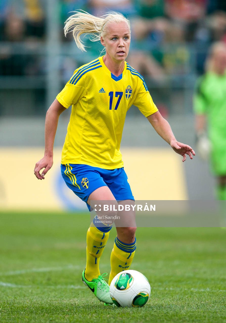 Caroline Seger, Sverige