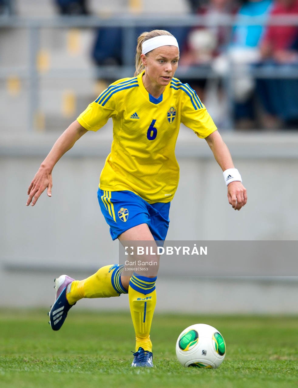 Sara Thunebro, Sverige