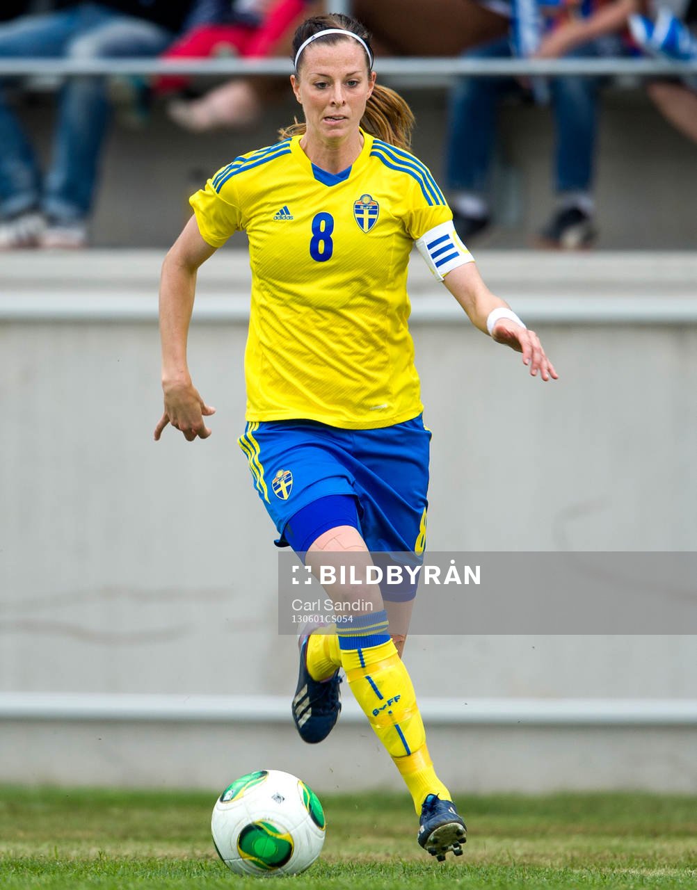 Lotta Schelin, Sverige