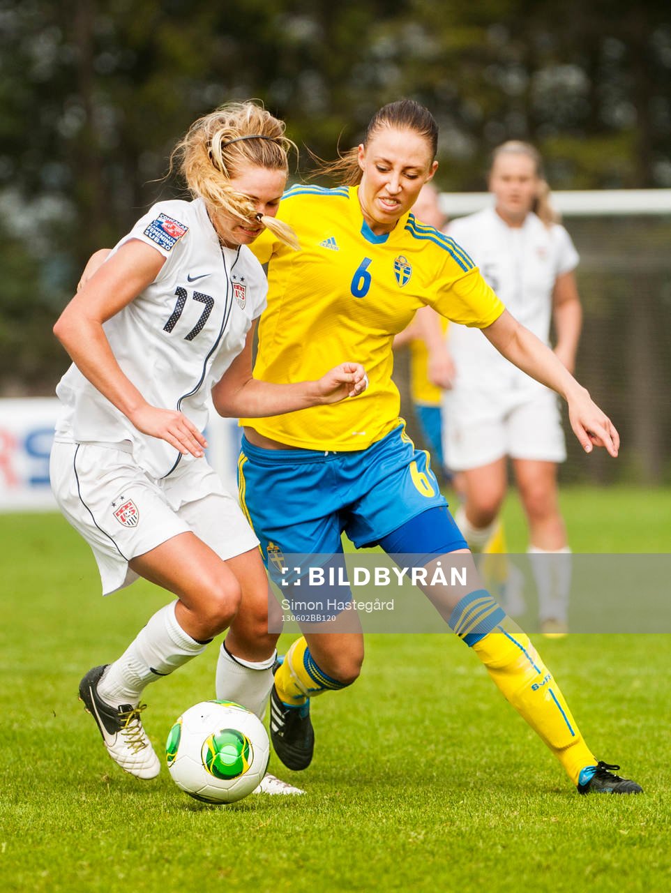 Danielle Weatherholt, USA, och Petra Andersson, Sverige