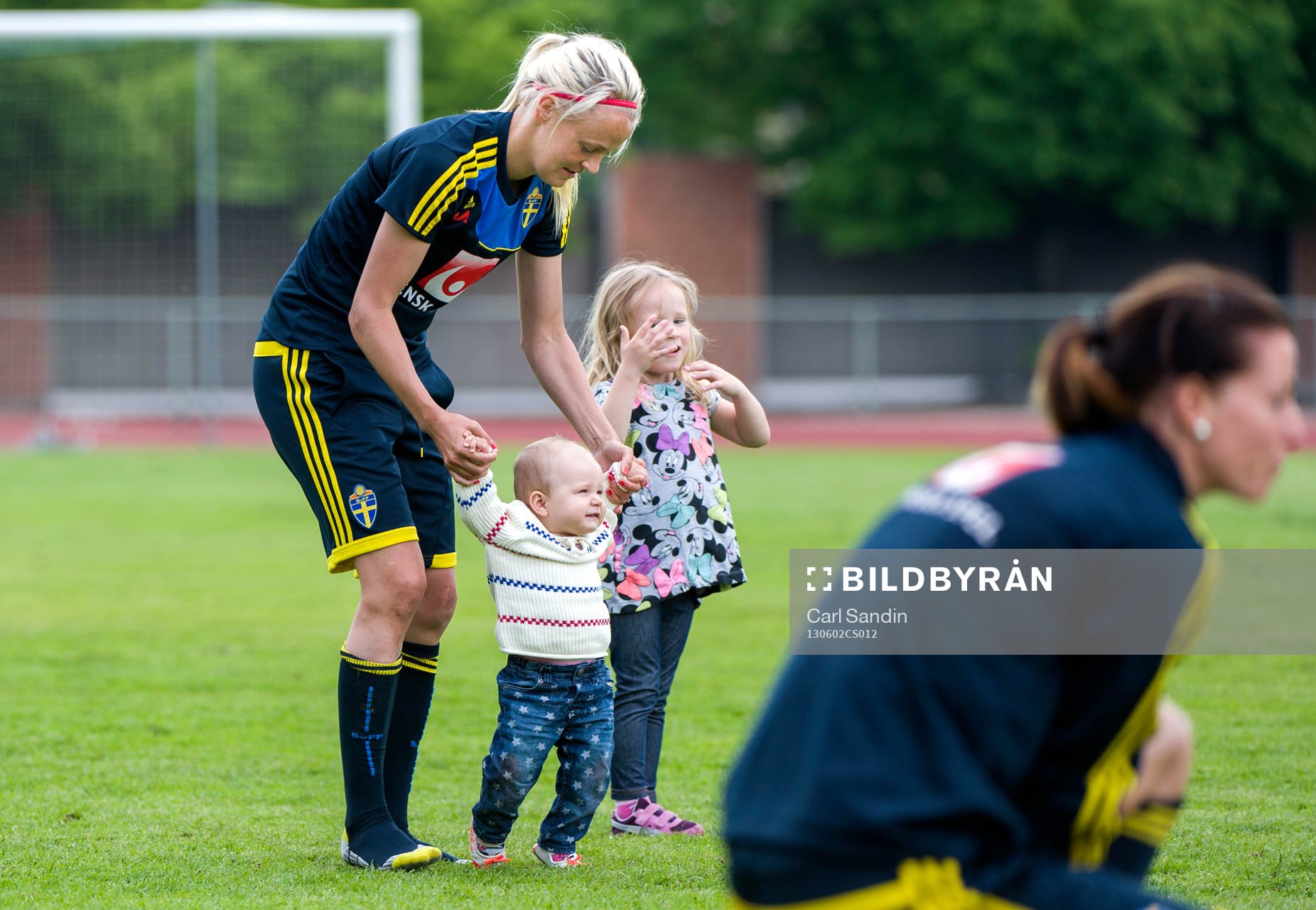 Josefine Öqvist, Sverige, med sin dotter Stella