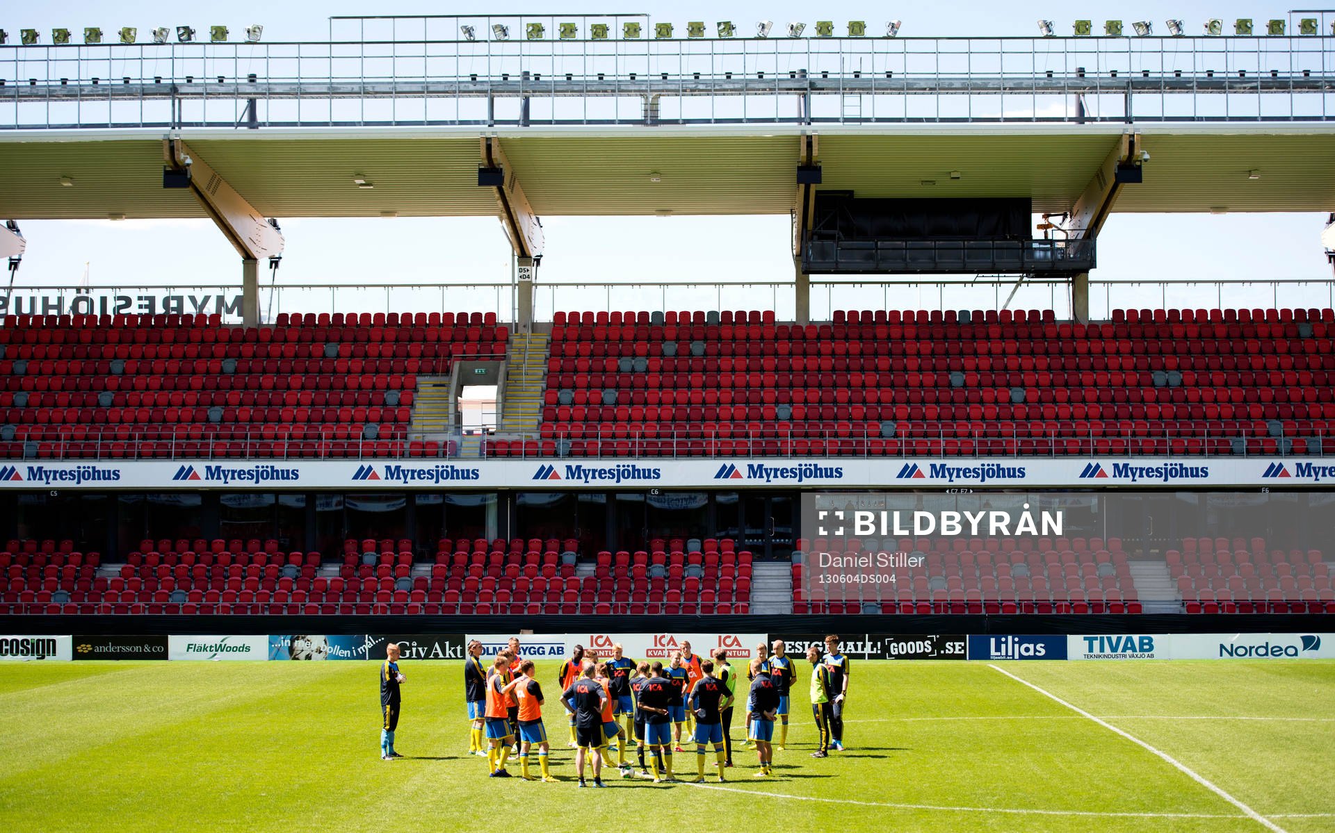 Det svenska U21-laget tränar på Myresjöhus Arena i