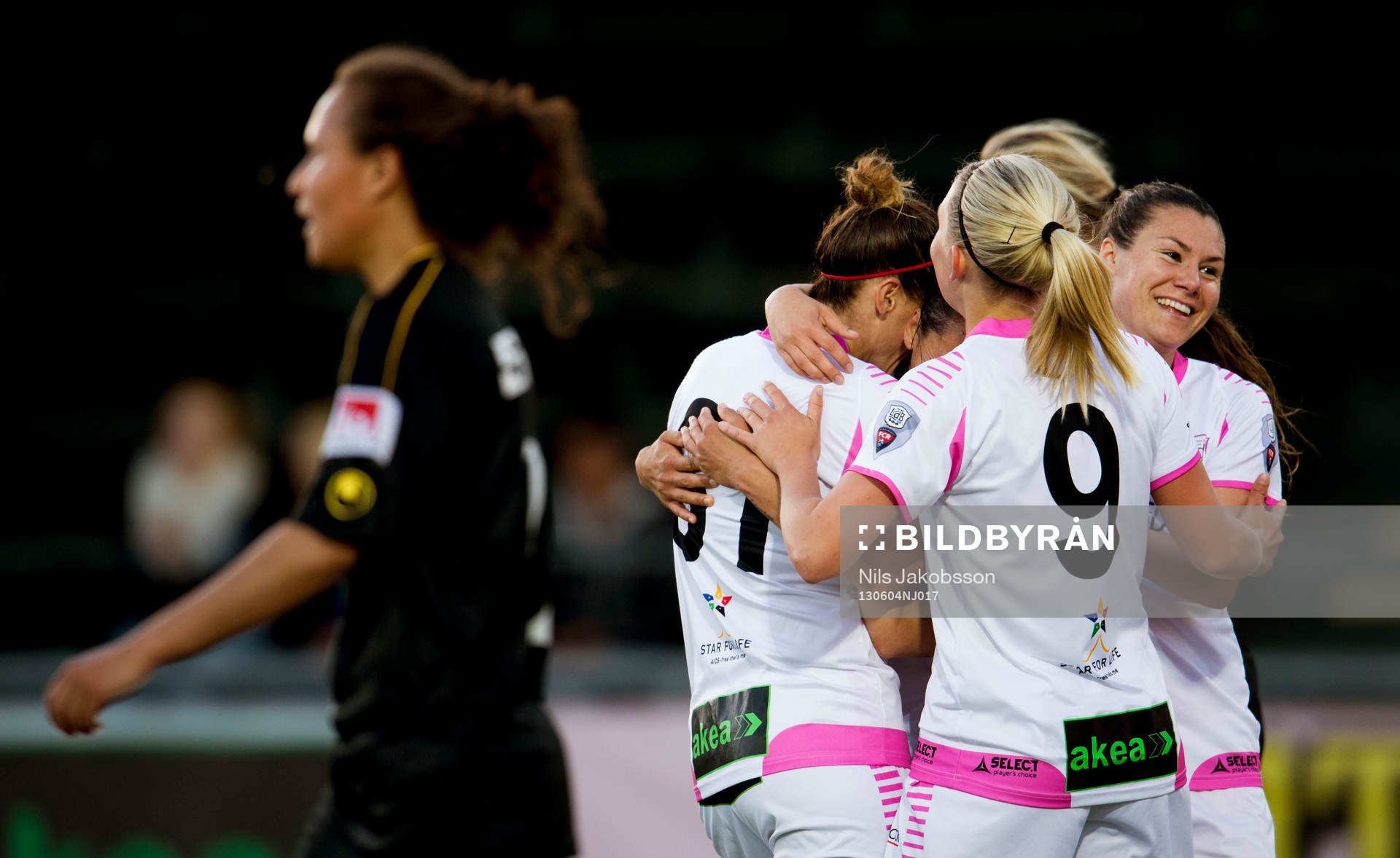 Anita Asante, Kopparbergs Göteborg, deppar och Elin