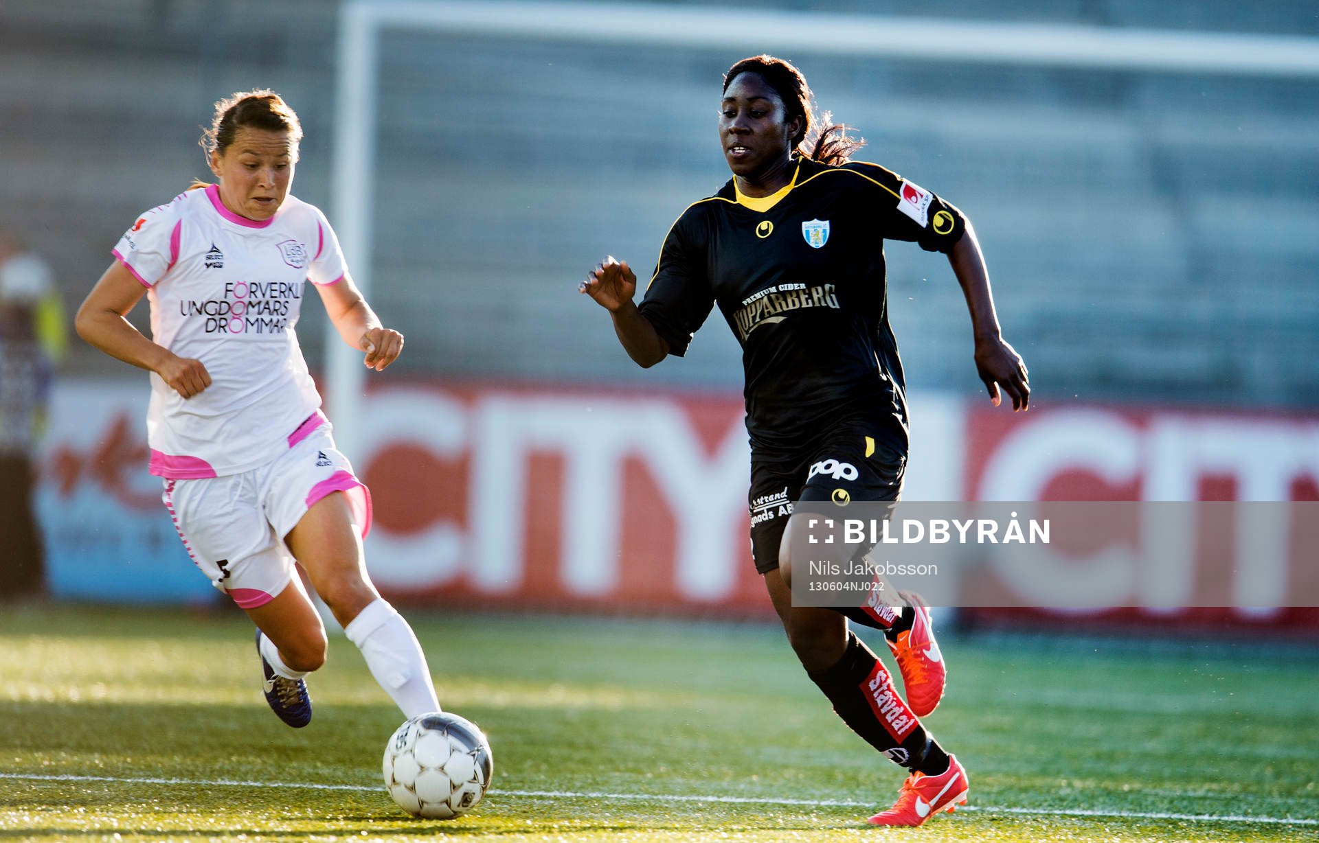 Alexandra Riley, LdB FC Malmö, Anita Asante, Kopparbergs