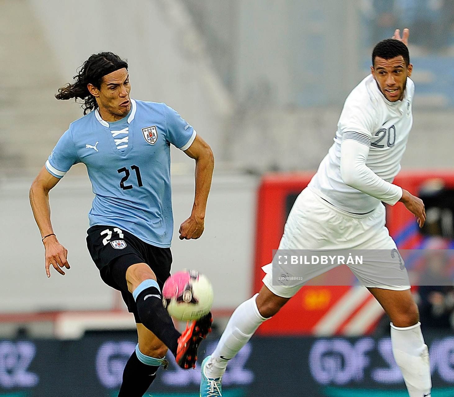 Edinson CAVANI / Etienne CAPOUE - 05.06.2013 - Uruguay /