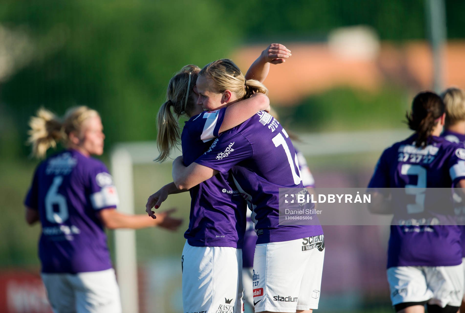 Annica Sjölund gör 2-0 för Jitex, jubel