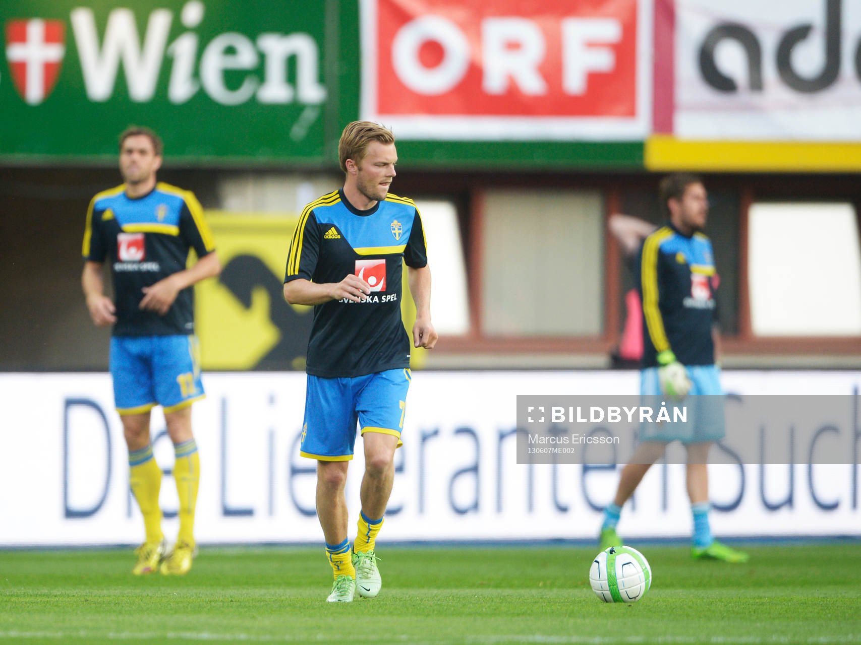Sebastian Larsson, Sverige