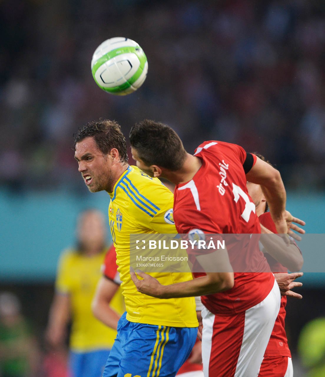 Johan Elmander, Sverige och Aleksandar Dragovic, Österrike