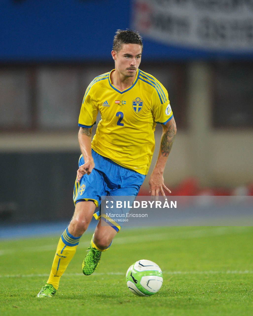 Mikael Lustig, Sverige