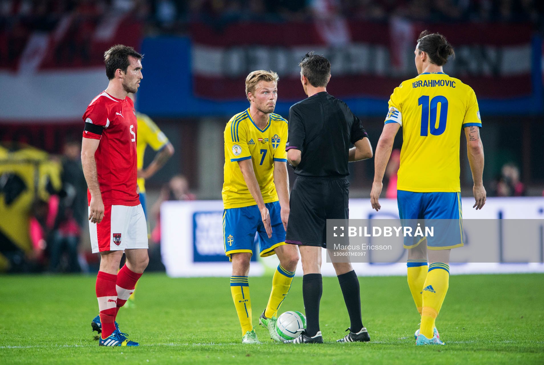 En av flera gånger som Sebastian Larsson är upprörd på