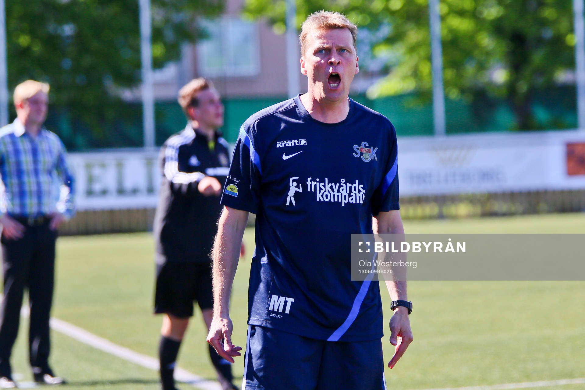 Fotboll, Damallsvenskan, Sunnanå SK - LdB FC Malmö: Sunnanås tränare Martti Tikkanen var arg under matchen mot LdB FC Malmö