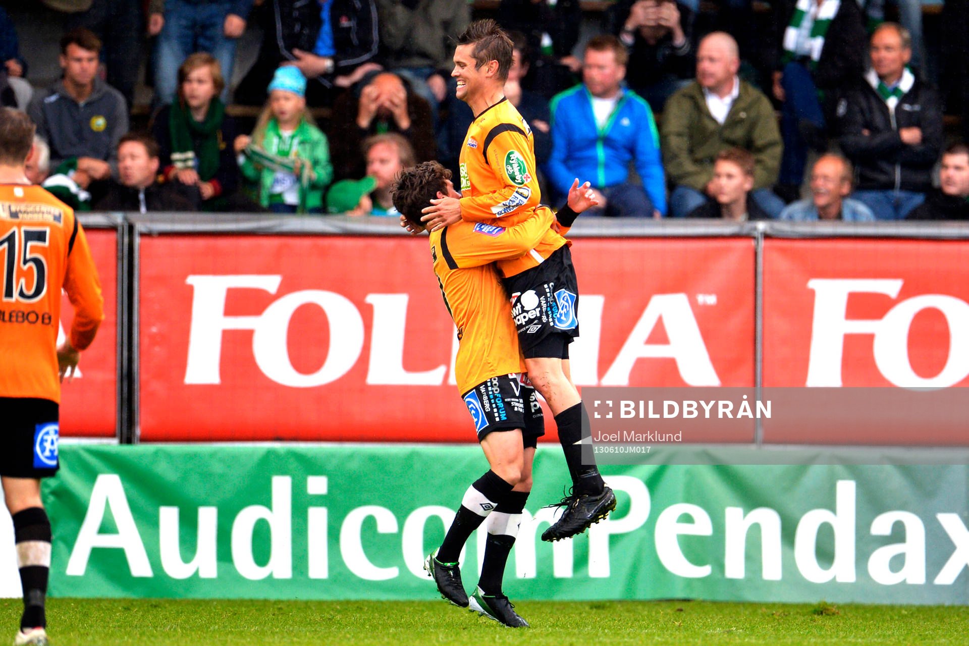 Varbergs Ardian Rexhepi och Joakim Sjöhage jublar efter 2-1 målet i matchen mellan Hammarby och Varberg i Superettan i fotboll 10 juni 2013 i Stockholm.