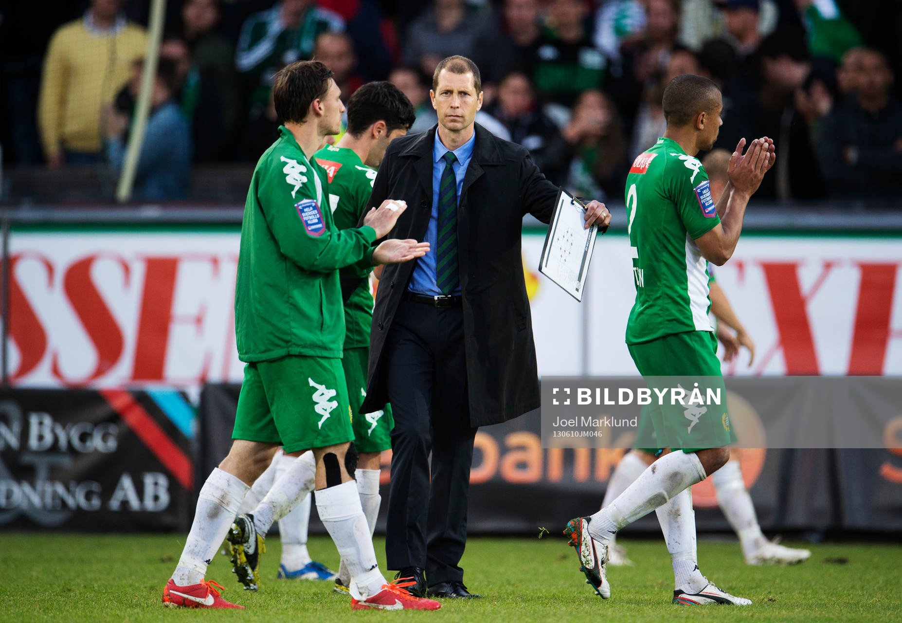 Hammarbys tränare Gregg Berhalter lämnar planen