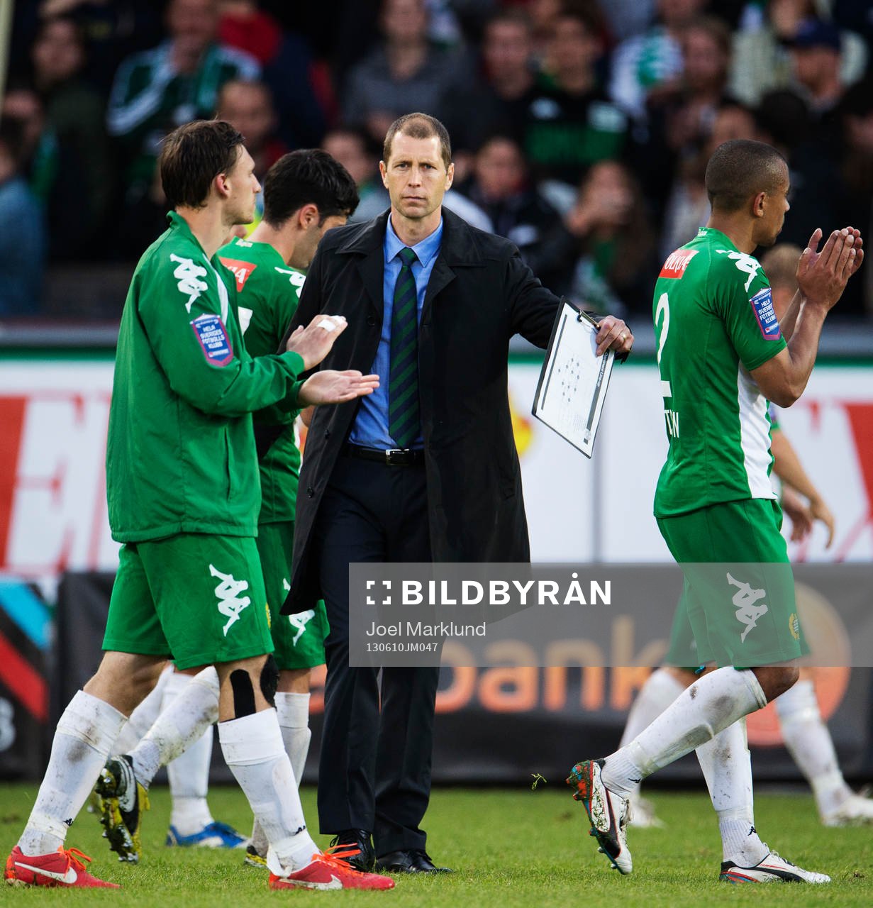 Hammarbys tränare Gregg Berhalter lämnar planen
