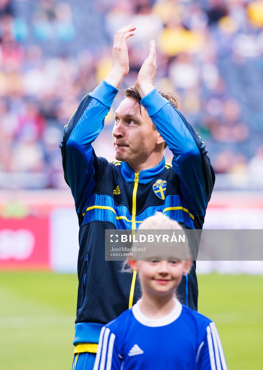 Sveriges Kim Källström hyllas