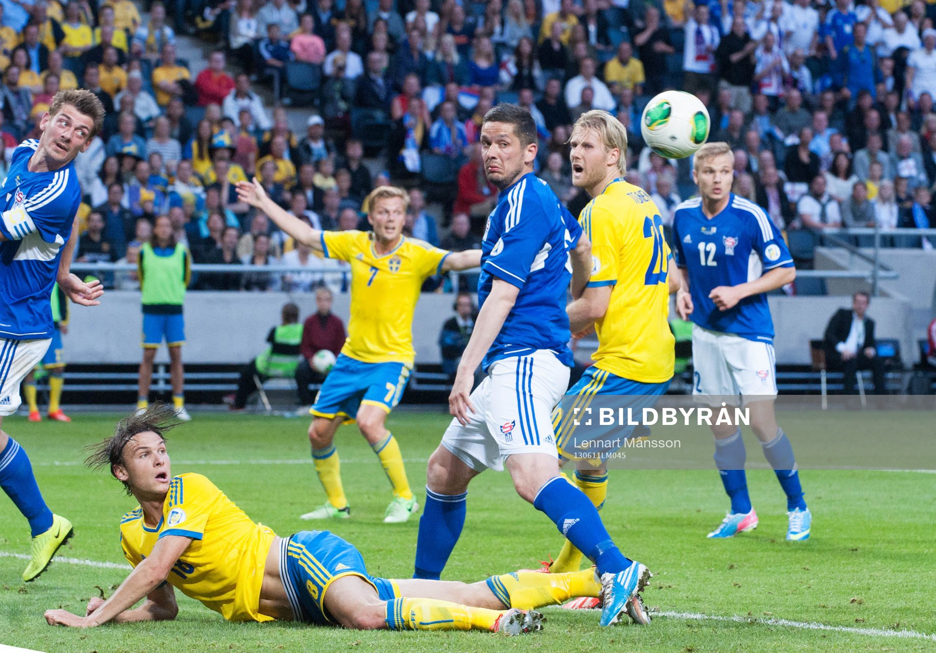 1-0 Zlatan Ibrahimovic, Sverige