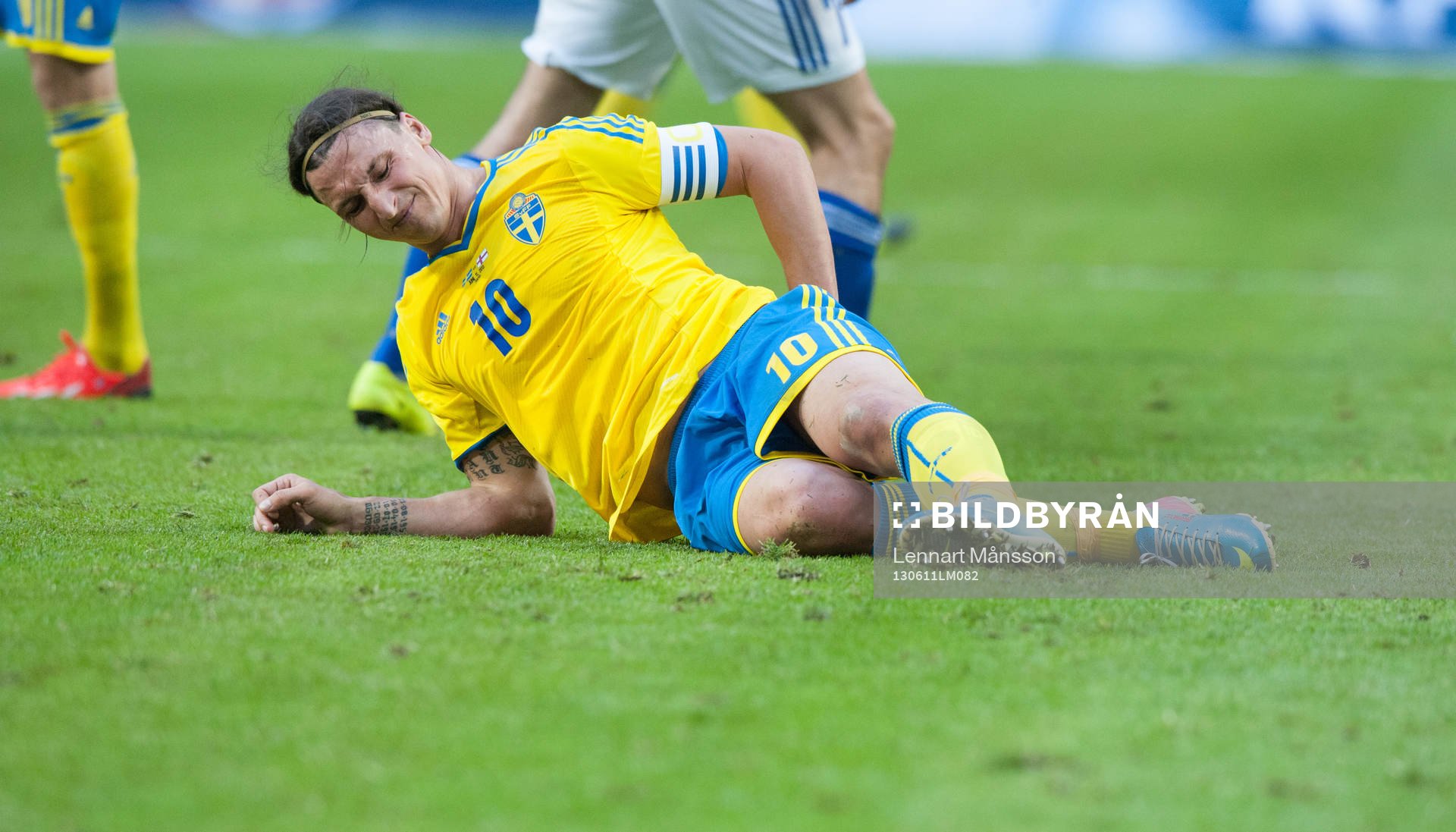 Skada, Zlatan Ibrahimovic, Sverige, ont i ryggen