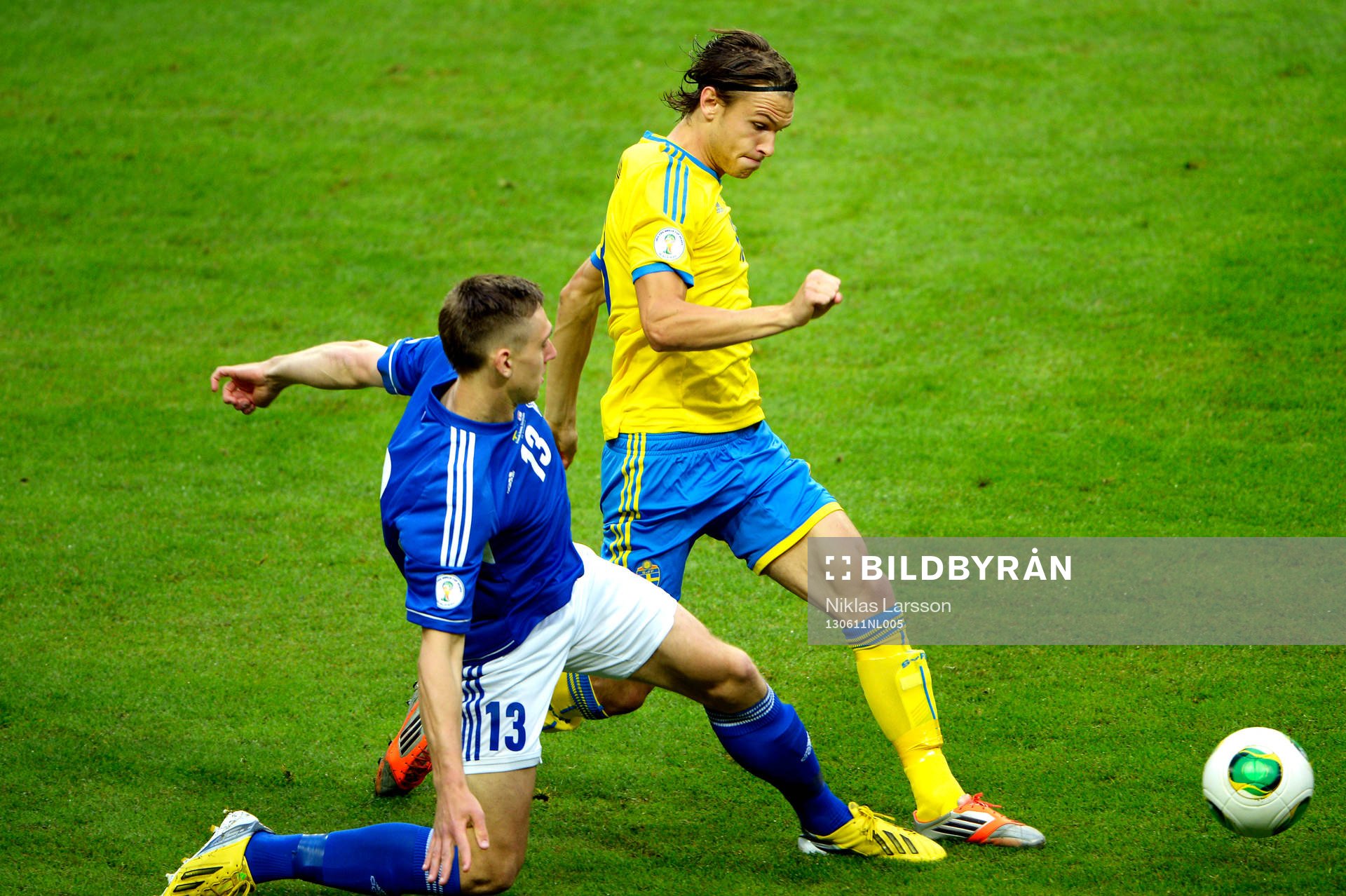 Albin Ekdal, Sverige och Pol Johannus Justinussen,