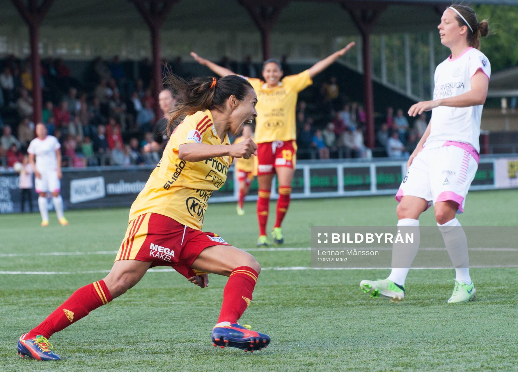 0-1 Marta, Tyresö