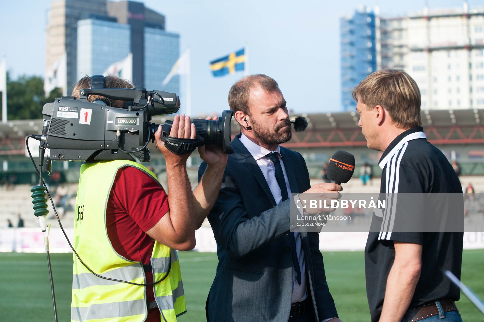 Daniel Kristiansson, TV-reporter, TV 4, intervjuar Tony