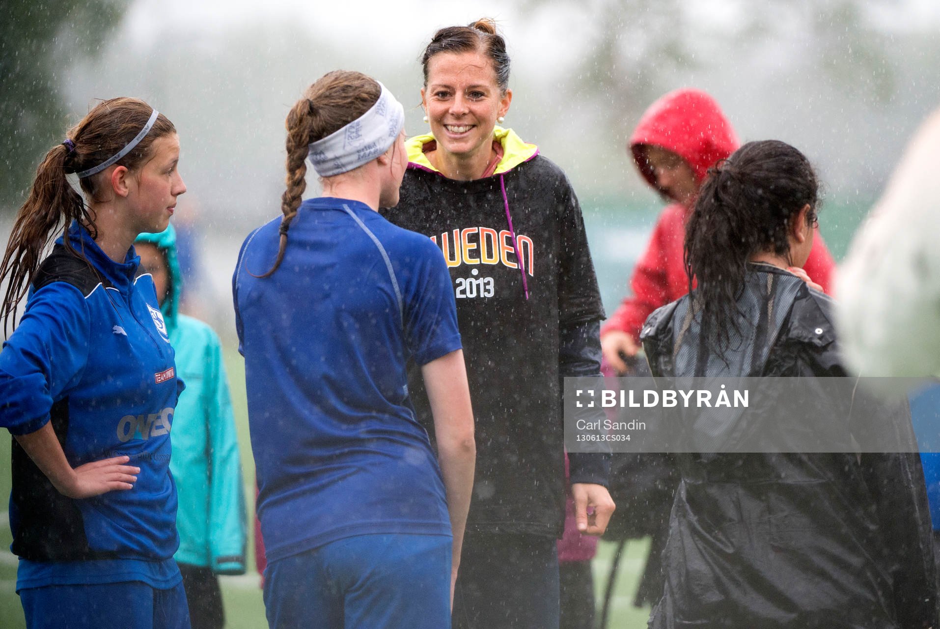 Lotta Schelin i regnet på Kållered Sportcenter