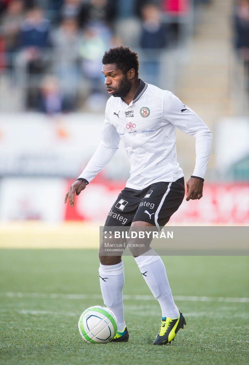 Samuel Wowoah, Örebro SK  i matchen mellan Örebro och
