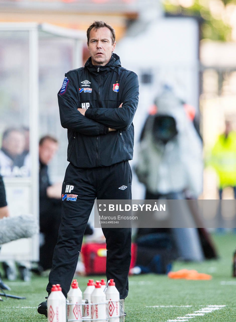Hans Prytz, tränare Örgryte i matchen mellan Örebro och Örgryte på Behrn Arena.