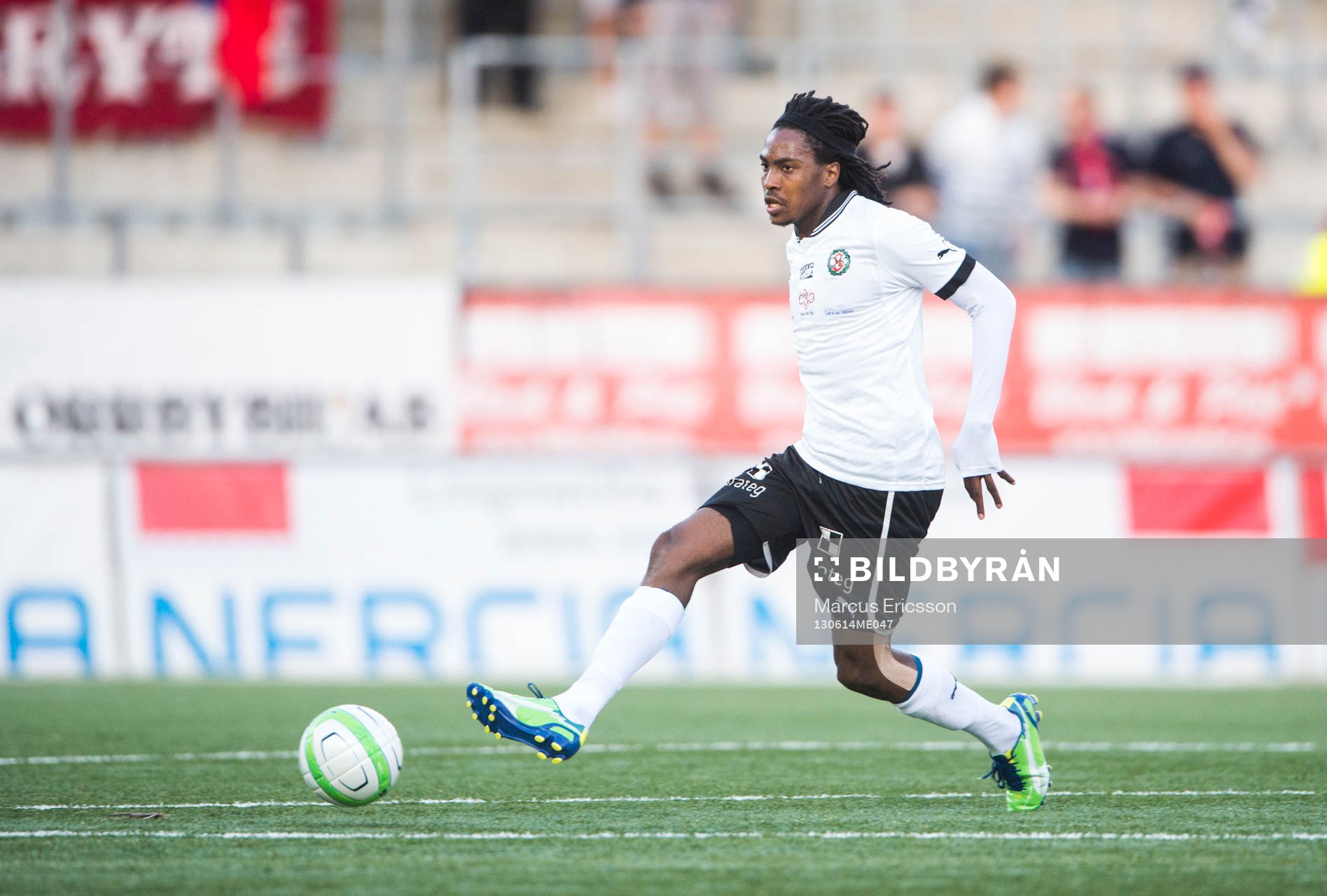 Ayanda Nkili, Örebro SK  i matchen mellan Örebro och