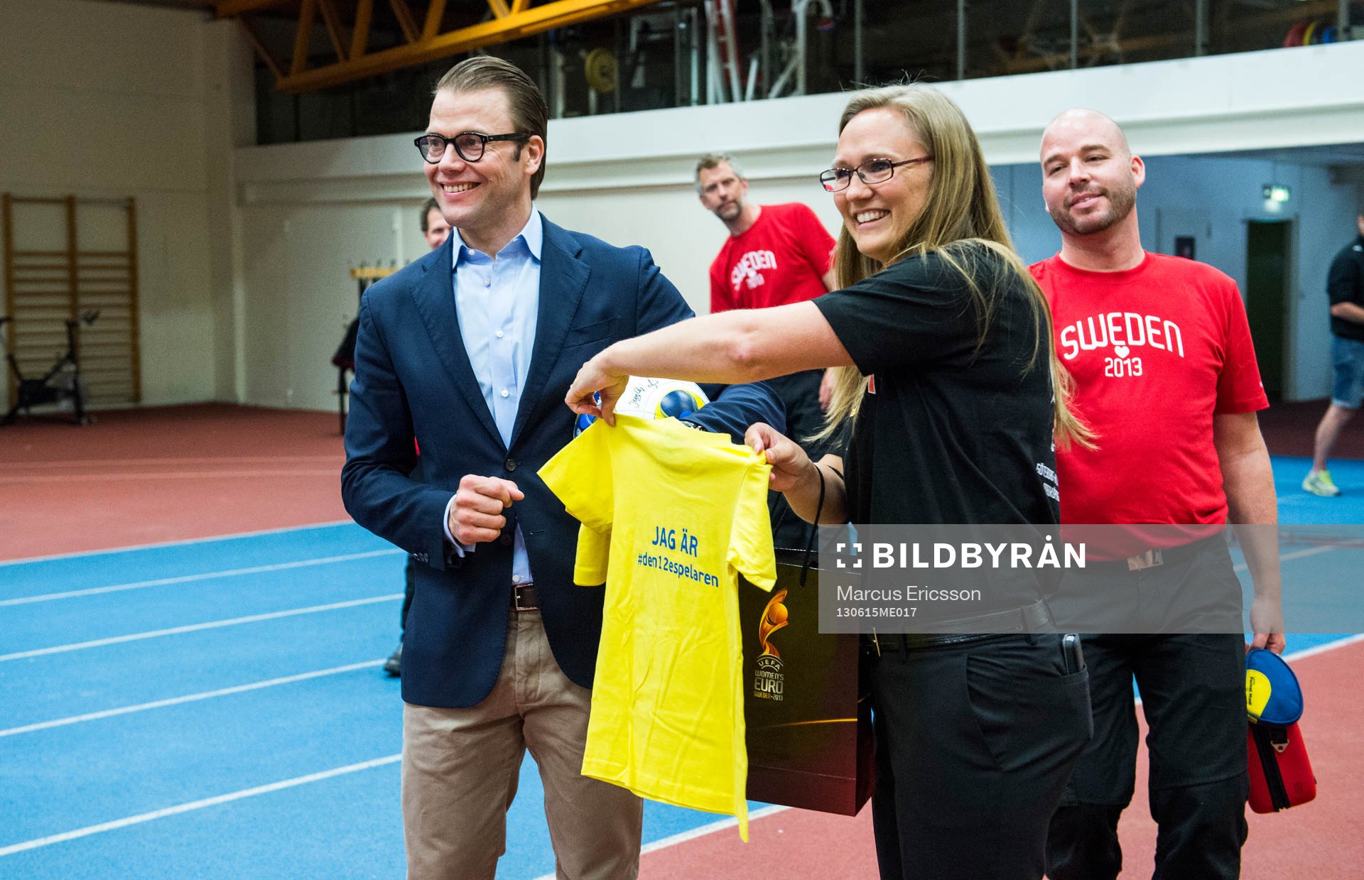 H.K.H. Prins Daniel besöker volontärer som går