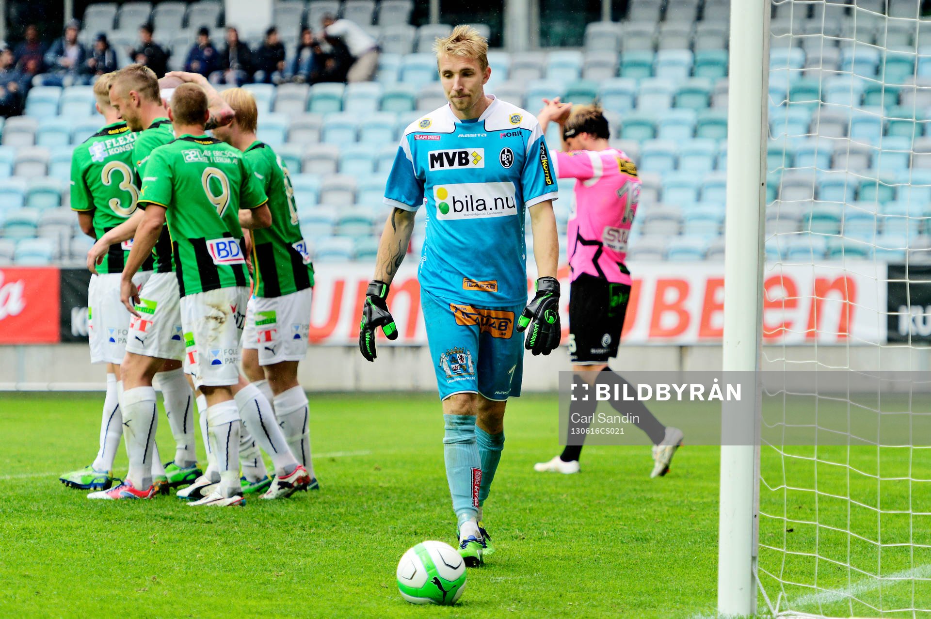 Bill Halvorsen, målvakt, och Fredrik Karlsson, Landskrona