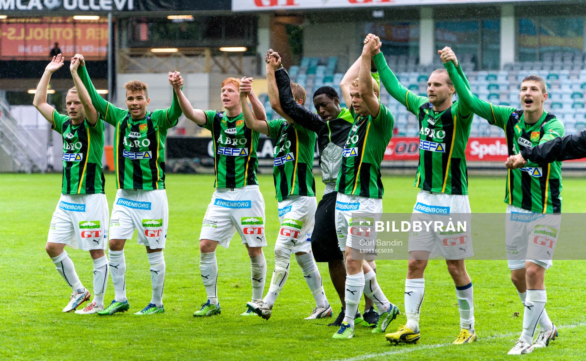 Gais tackar publiken