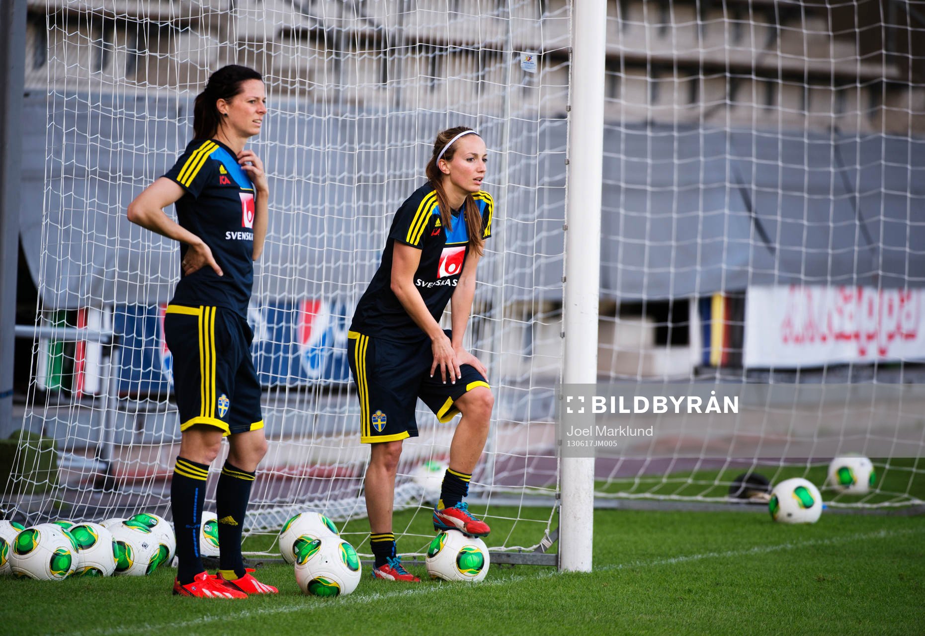 Lotta Schelin och Kosovare Asllani