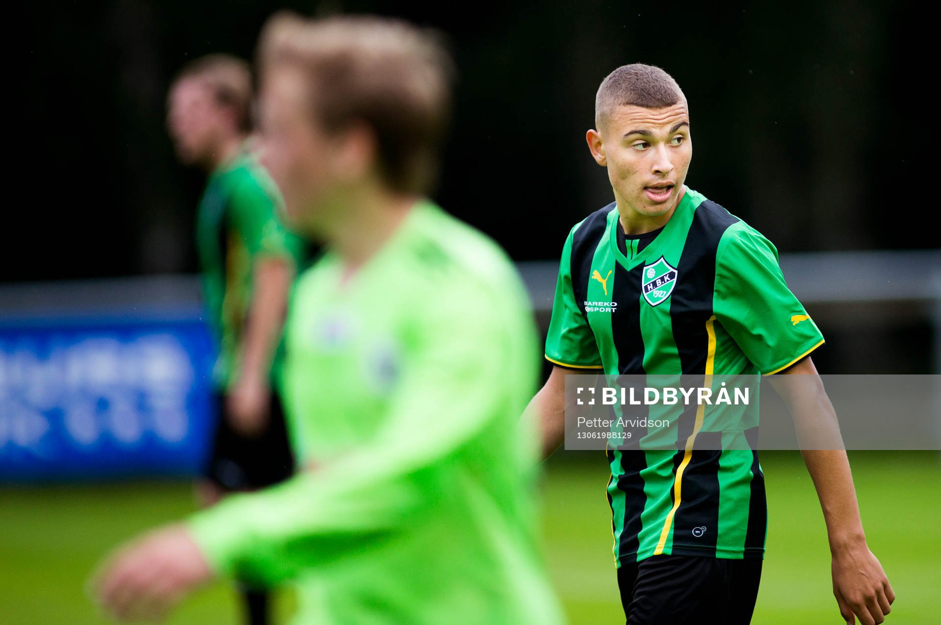 Henrik Larsson på bänken (ej på bild). Medan hans son