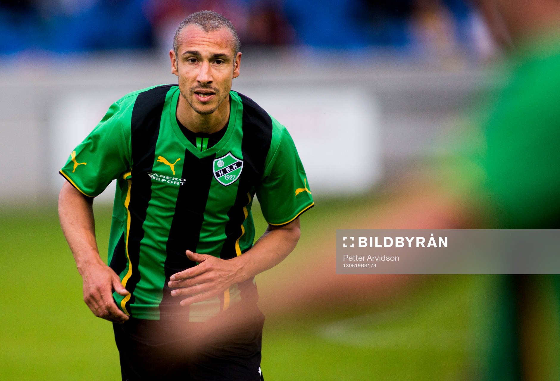 Henrik Larsson spelar en match