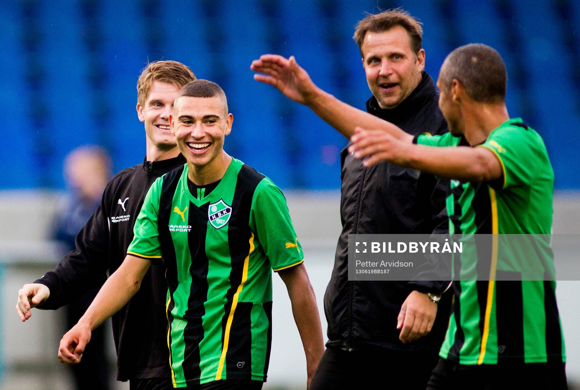 Henrik Larsson spelar en match
