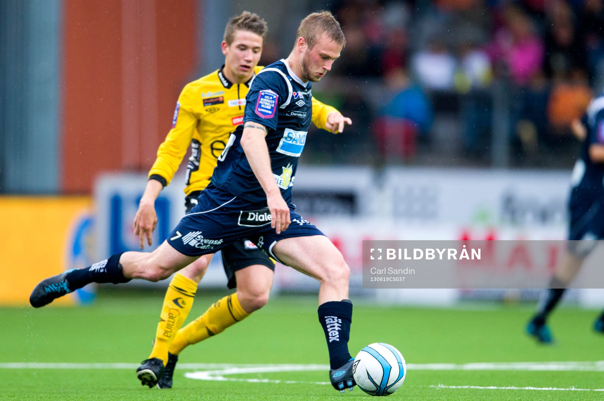Gefles Alexander Faltsetas driver bollen i