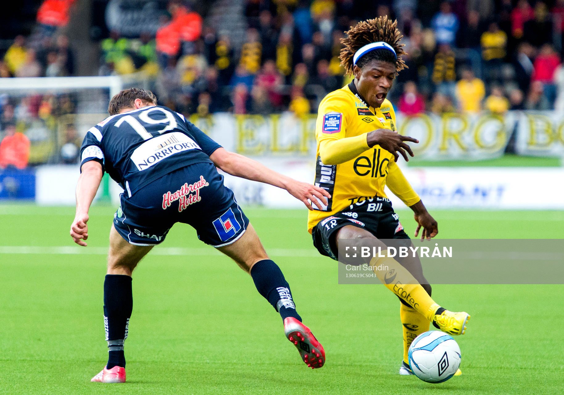 Elfsborgs Mohamed Bangura dribblar förbi Gefles Marcus