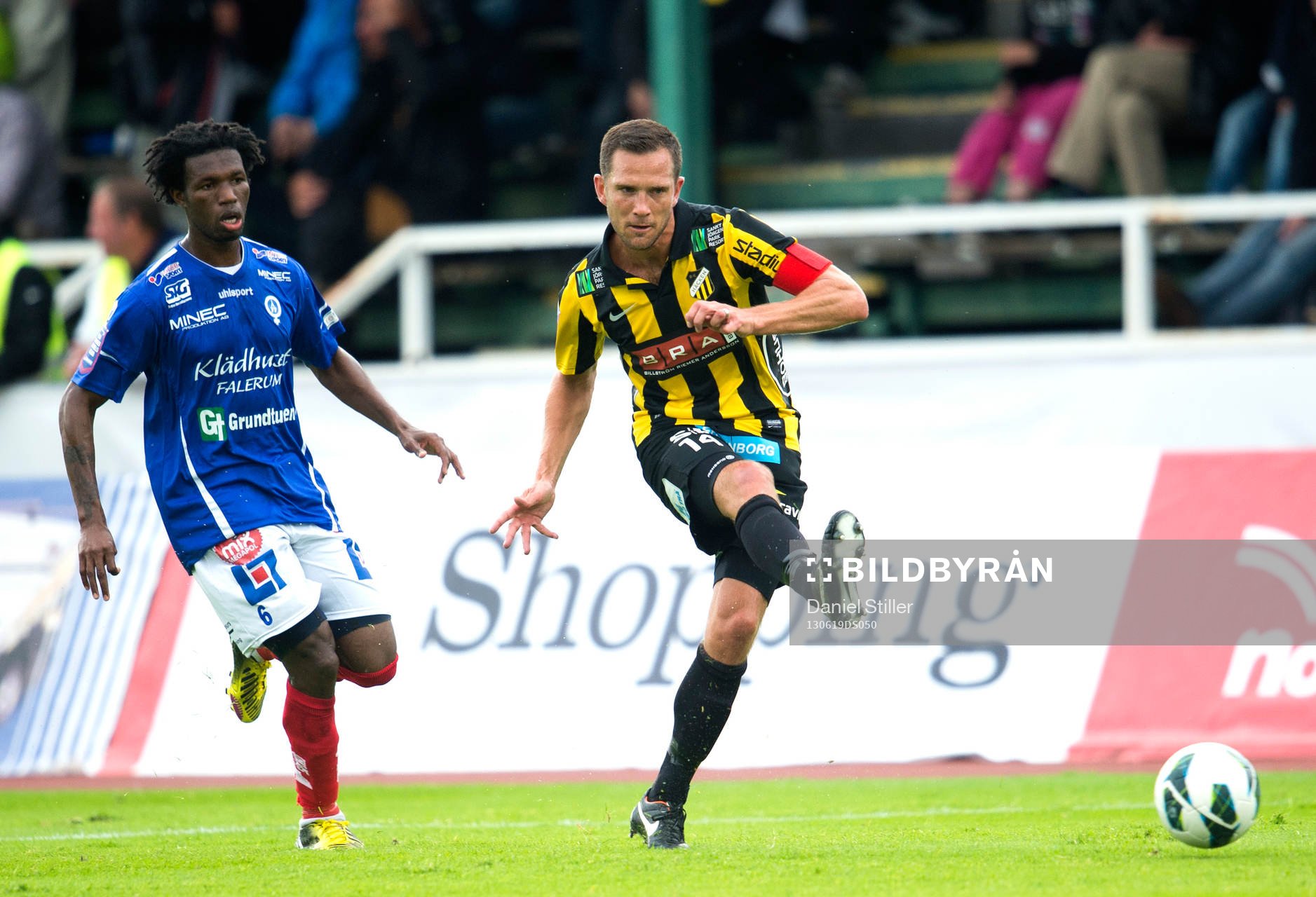 Åtvidabergs Mohammed Abubakari och Häckens Martin