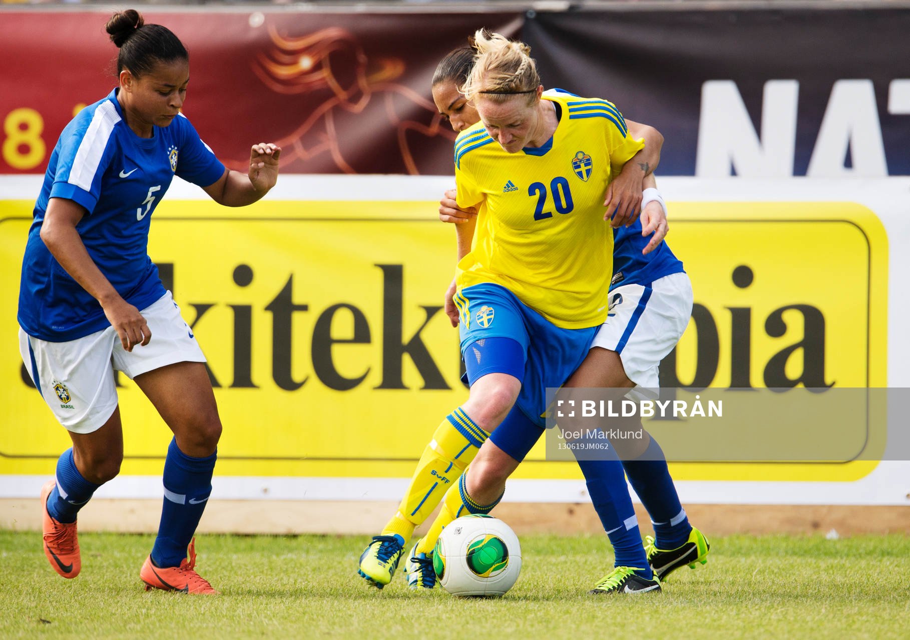 Sveriges Marie Hammarström kämpar mot Brasiliens