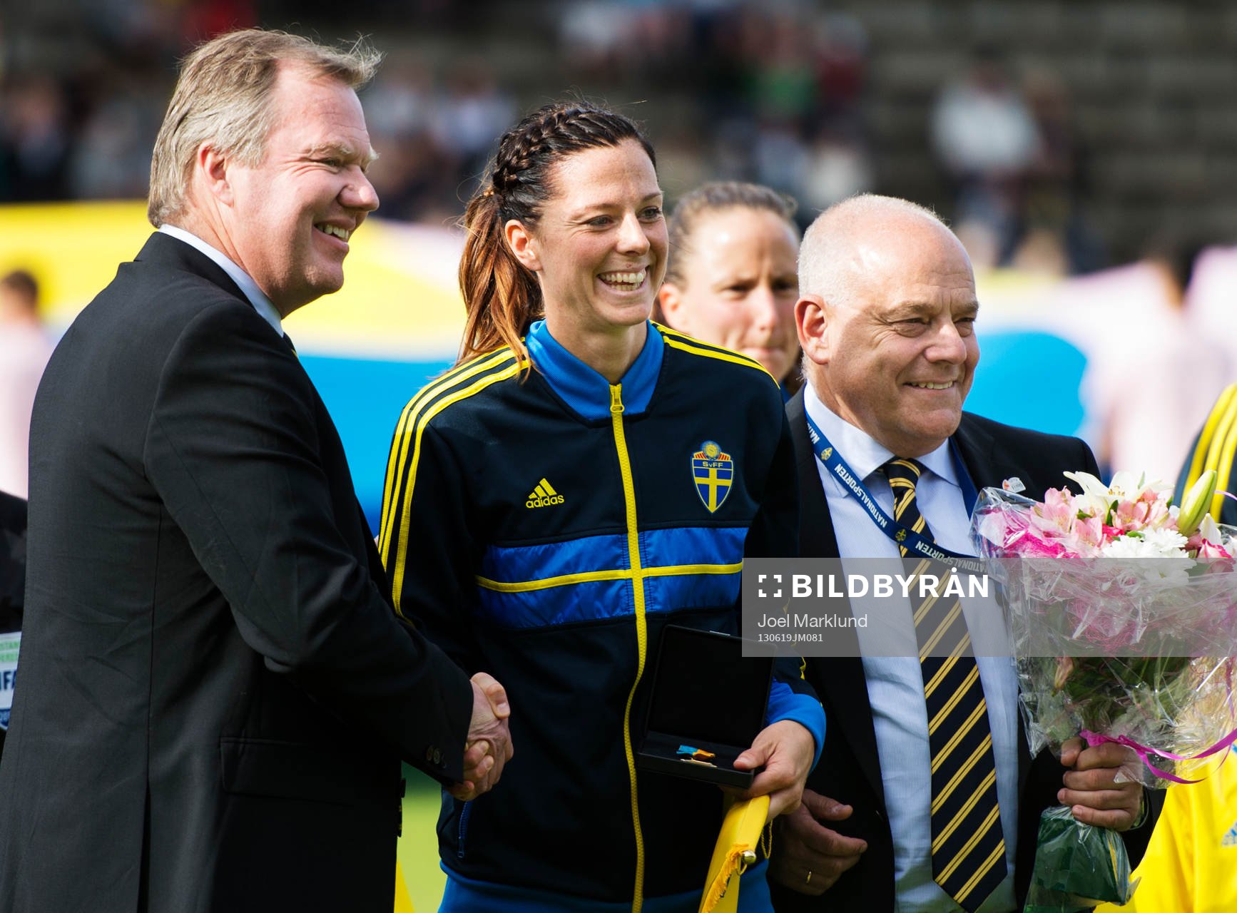 Karl-Erik Nilsson (v), ordförande Svenska